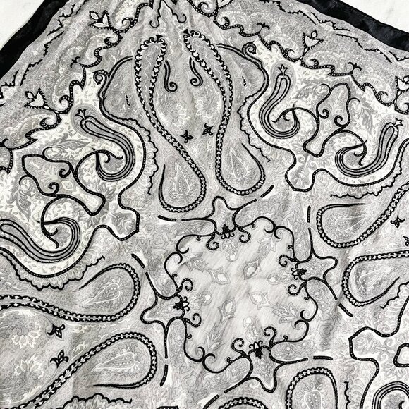 One-of Black & White Silk Bandanna w/ Gemstone Dreamcatcher Pendant Necklace Set - Picture 9 of 9